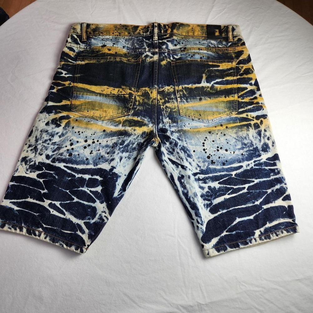 Twenty Two Oz Mens Blue Denim Shorts Jorts Size 40 Paint Splatter Skater Y2K